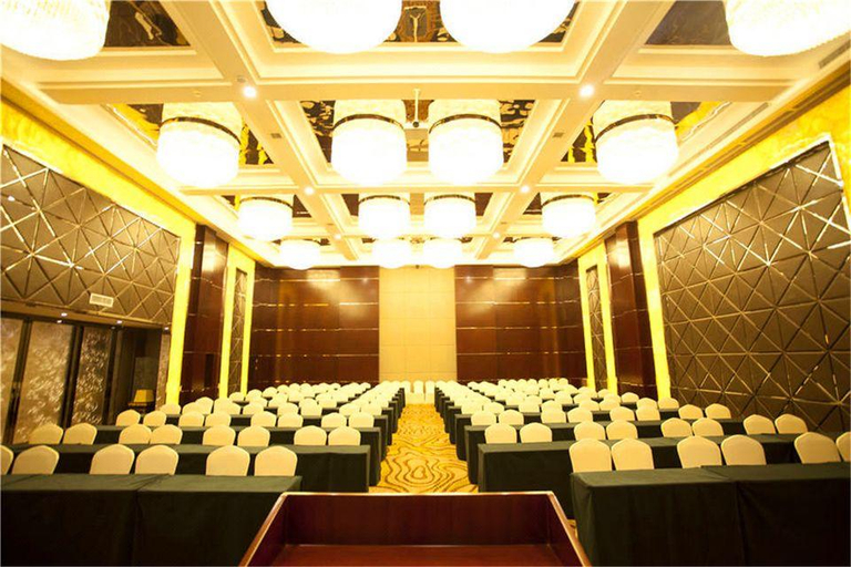Business Facilities, Botai Linzhi Hotel, Nyingtri