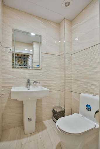 Bathroom 3, Hotel Asian Plaza, Buxoro