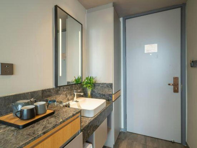 Bathroom 3, Home Inn Selected Xiamen University Zhongshan Road, Xiamen