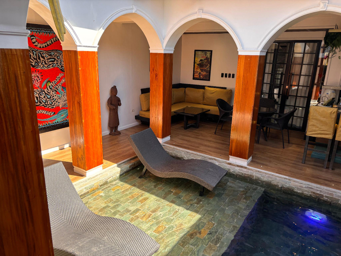 Others 4, Golden Gorilla Villa with private pool & jacuzzi, Angeles City