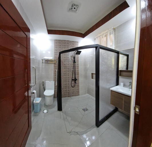 Bathroom 5, Datahan Bayhaus Inn, Tagbilaran City