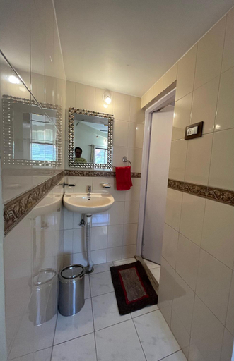 Bathroom 4, Royal Villa 3 - Luxurious 3BHK Villa with Huge Pvt Swimming Pool, Pune