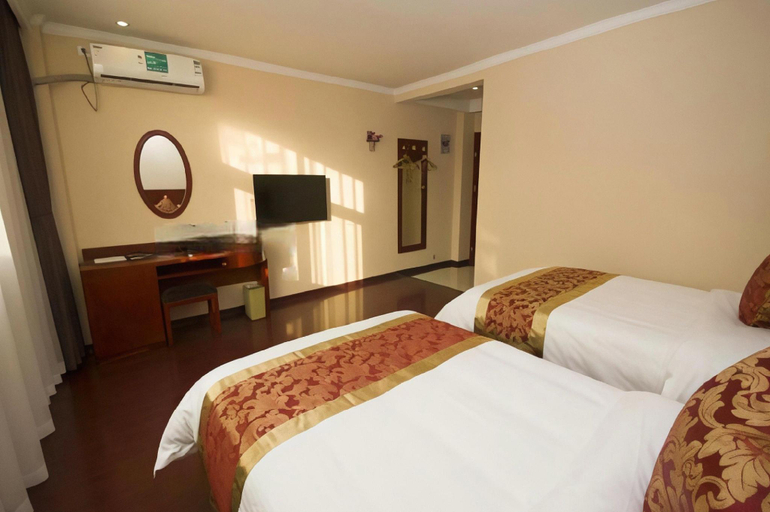 3, GreenTree Inn Baoding Baiyangdian Express Hotel, Baoding