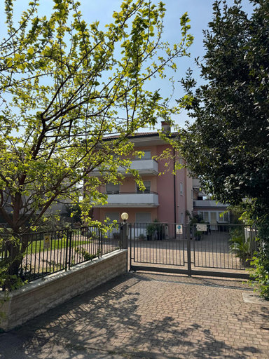 Exterior view, Nini's Apartments, Trento