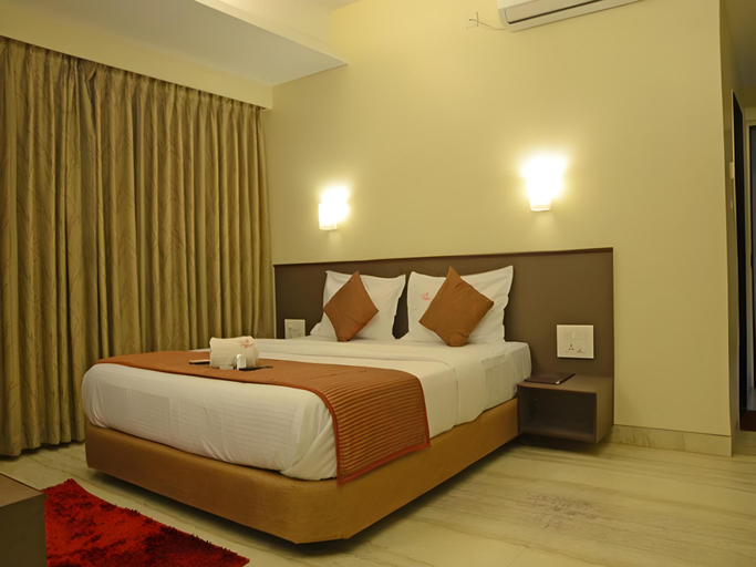 Bedroom 3, Hotel Green Land Elegant, Kolhapur