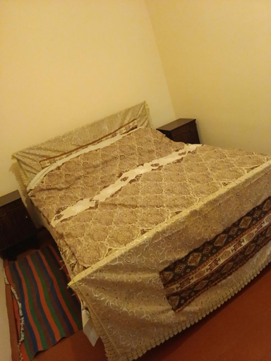 Bedroom 2, Vazken