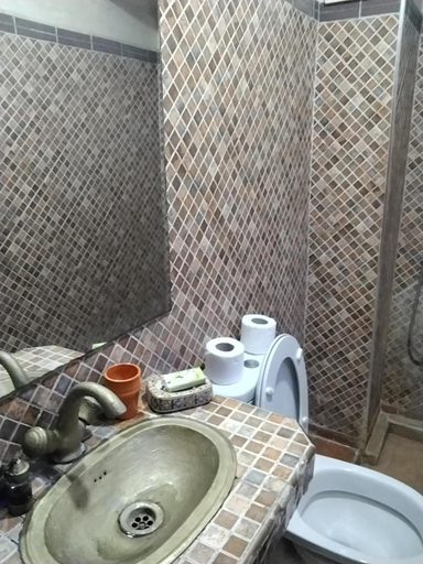 Bathroom, RIAD HANAFi, Marrakech
