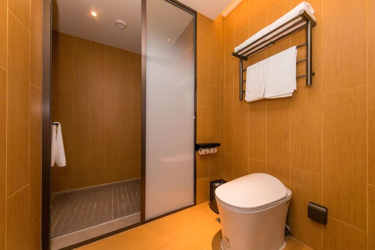 Bathroom 4, Ji Hotel Yancheng Dafeng Nan Renmin Road, Yancheng