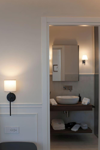 Bathroom 5, Salento Winery Lodge, Taranto