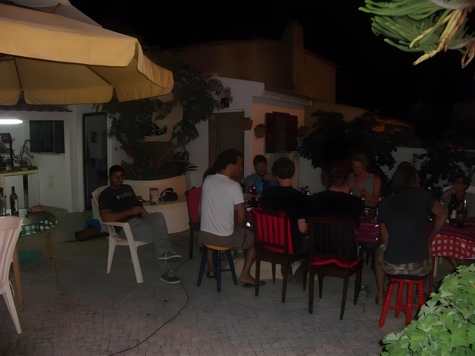 Food & Drinks, West Coast Surf Hostel, Lourinhã