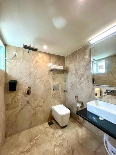 Bathroom, Gopinath The Grand, Karnal