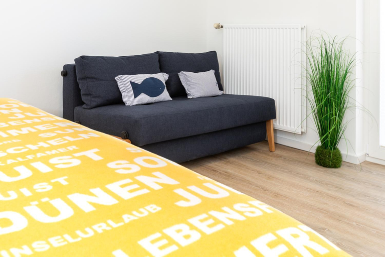 Bedroom 2, Appartement Haus Bracht- direkt am Kurplatz, Aurich