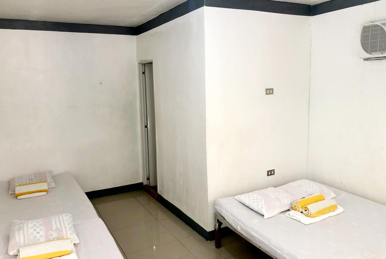 Others 2, Patty hostel, Coron