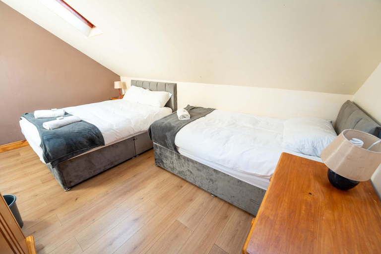 Bedroom 4, Aras Ghleann Cholm Cille