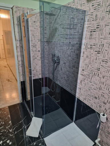 Bathroom 2, B&B Cavaliere Milano, Milano
