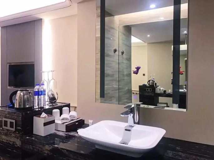 Bathroom 3, Shenzhen North Railway Station Wangpai International Hotel, Shenzhen