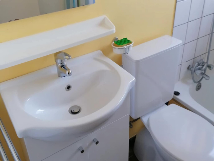 Bathroom 3, Holiday home Les Hirondelle for 8 persons, Namur