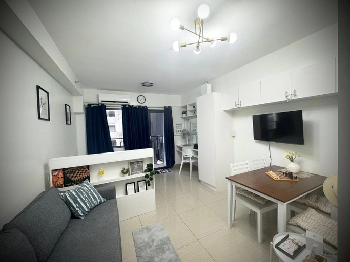 Others 4, Humpreys Comforts, Pasay City