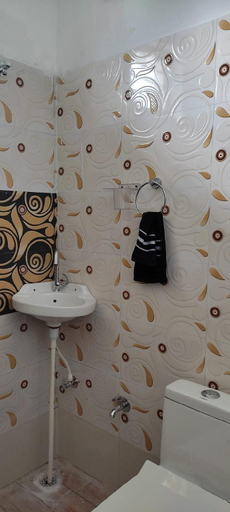 Bathroom 5, River top homestay Nahar, Dehradun