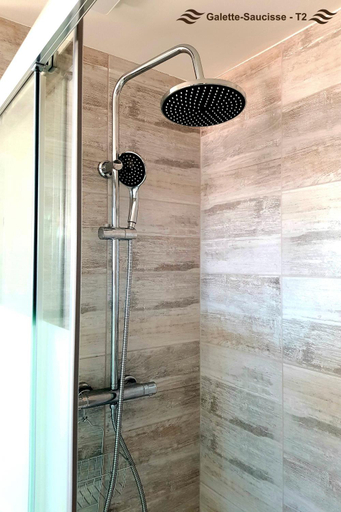 Shower 3, Appartement dans le bourg de Notre Dame du Guildo - Saint-Cast, Côtes-d'Armor