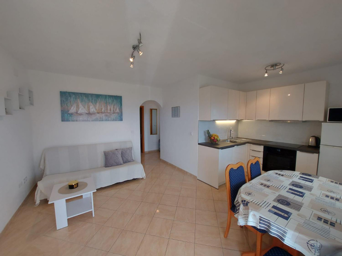 Others 5, Apartments Gojevic, Bol
