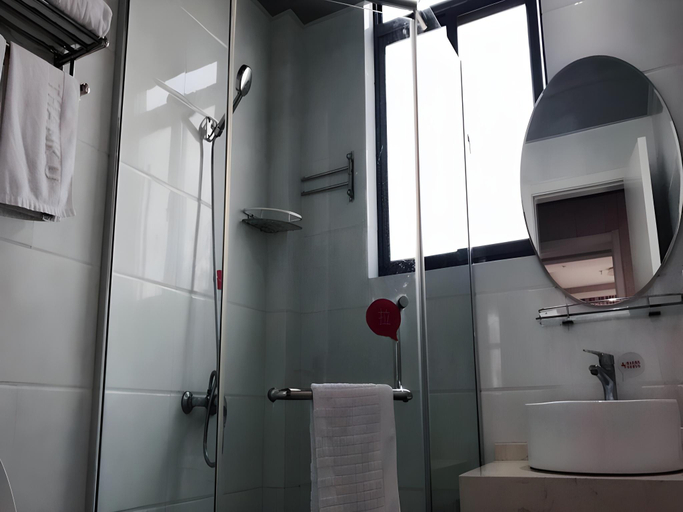 Bathroom, Thank Inn Plus Hotel Taizhou XingHua Anfeng county, Taizhou