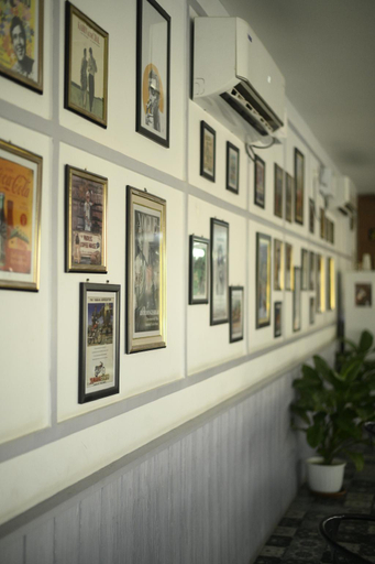Food & Drinks 5, Purple Orchid Hotel, Nagaon