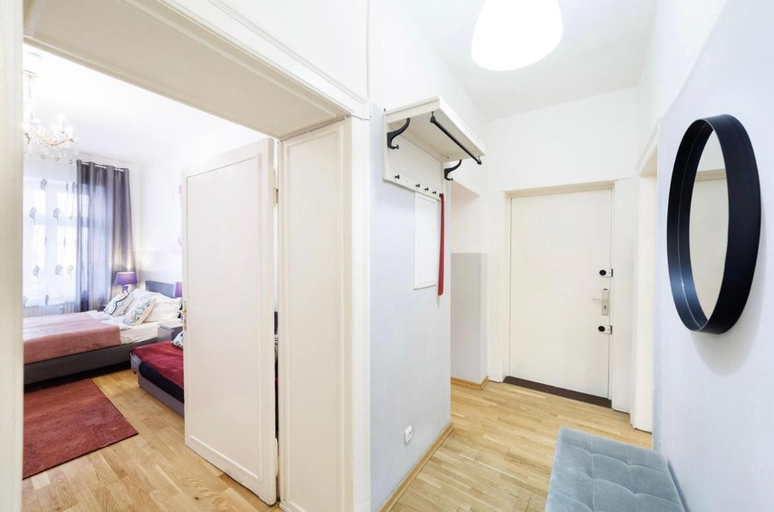 Others 5, Grand Central Mitte Apartment, Berlin