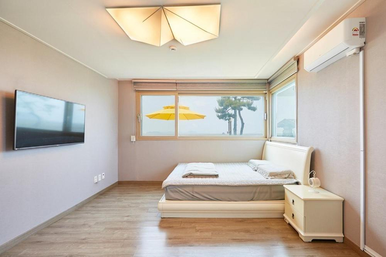 Bedroom 2, Daebudo Grace Ocean View Private House, Hwaseong