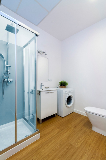 Bathroom 2, Prime Location 2 BD Apartement Next to the Town Hall Square. Zaragoza I, Sevilla