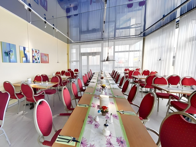 Others 4, Hotel Suedtor, Rems-Murr-Kreis