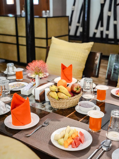 Food & Drinks 5, Syna Tiger Resort, Umaria