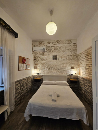 Bedroom 2, Recuerdos de la Abuela, Sevilla