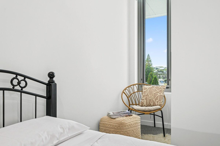 Bedroom 2, Hamptons By The Beach - C21 SouthCoast Holidays, Adelaide
