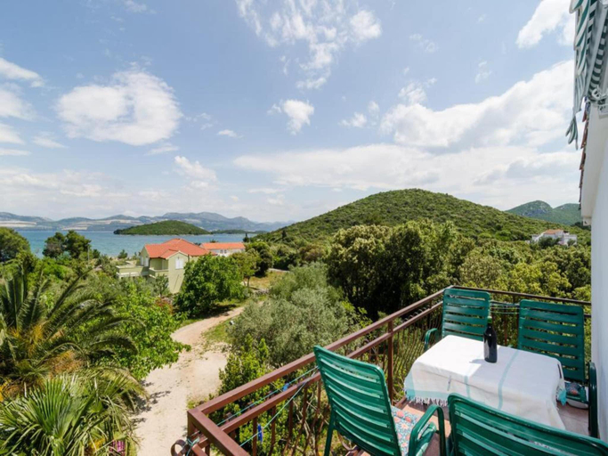 Others 5, Apartments Sutvid- Two Bedroom Apartment with Balcony and Sea View, Janjina