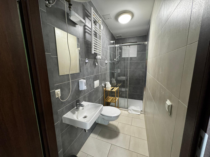 Bathroom 2, Centrum Trzy Jeziora Wielen, Wolsztyn