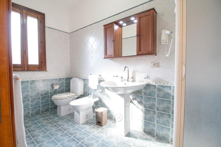 Bathroom 2, Etna Villa Alba Chiara, Catania