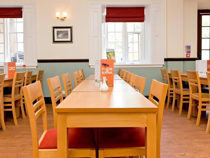 Food & Drinks 3, YHA Ilam Hall, Staffordshire