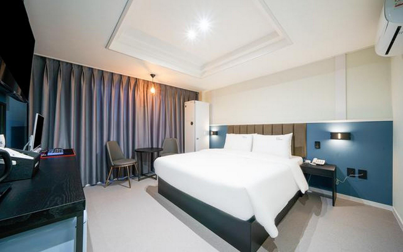 Bedroom 4, Changwon Sangnamdong Hotel Songdam, Changwon