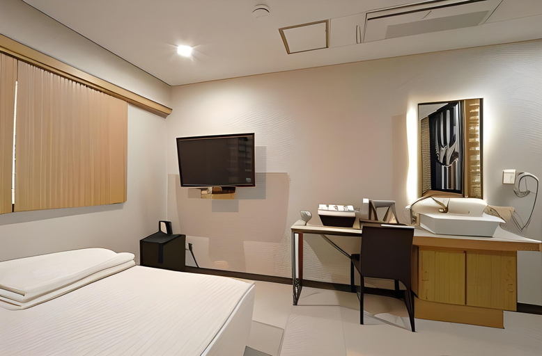 Bedroom 2, Nampo Comma Hotel, Jung