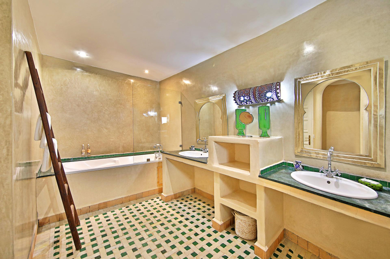 Bathroom 3, Dar L'Oussia, Essaouira