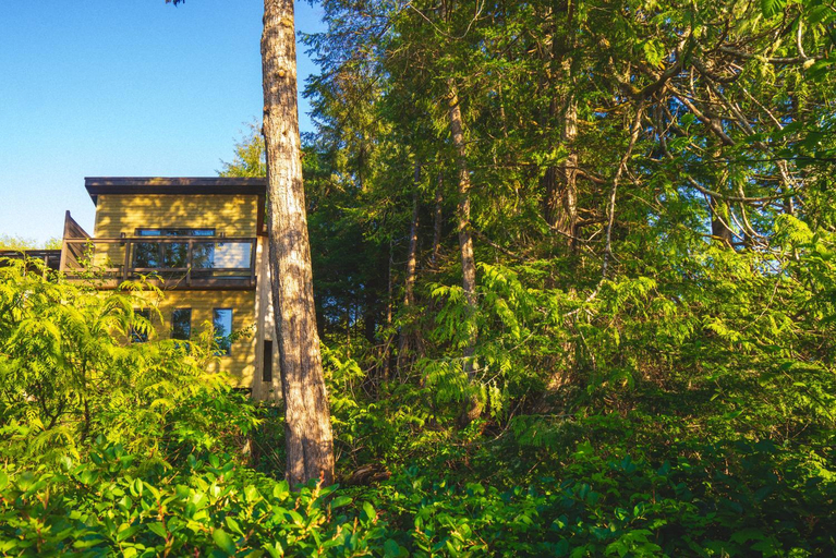 Others 4, Hyphocus Inn, Alberni-Clayoquot