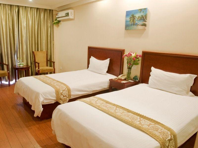 Bedroom 3, GreenTree Inn LanZhou YanBei Road United University Express Hotel, Lanzhou