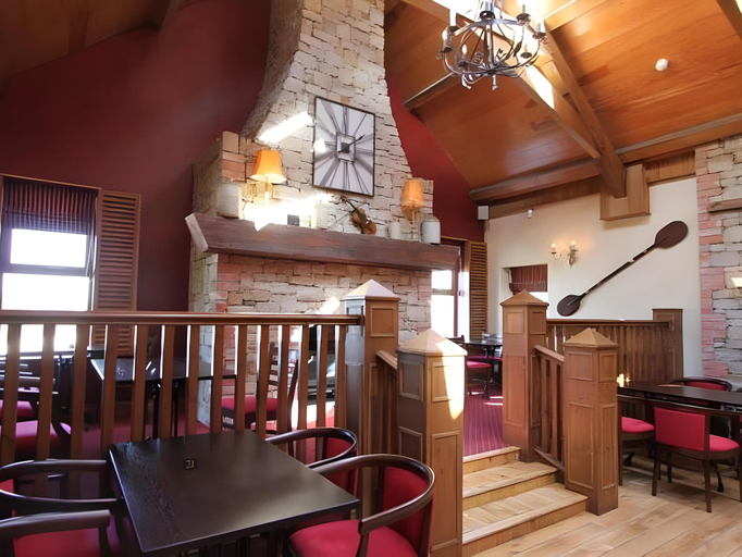 Food & Drinks 5, Ballyliffin Town House