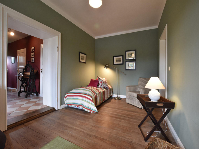 Bedroom 2, Einladende Ferienwohnung in Gerdshagen mit Garten, Rostock