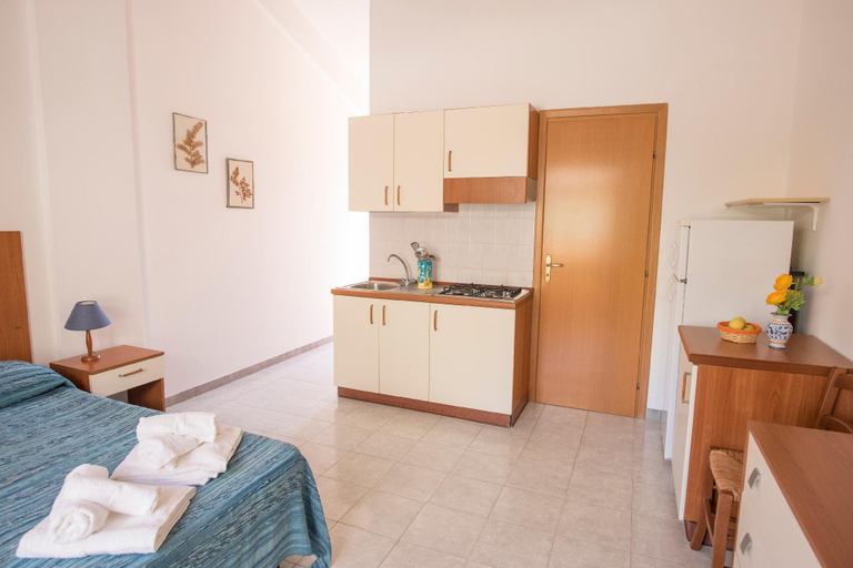 Bedroom 2, Sciacca Apartments, Agrigento