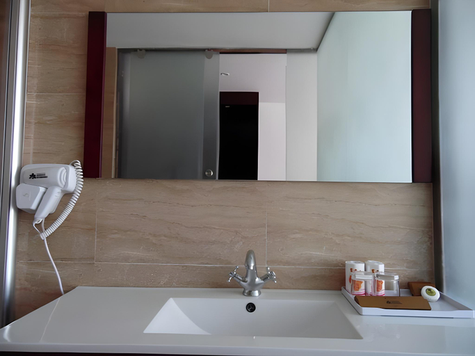 Bathroom 5, Xishuangbanna Hotel Managed by Xandria Hotel, Luang Prabang