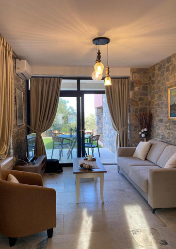 3, Aelia Stone Houses, Thessaly