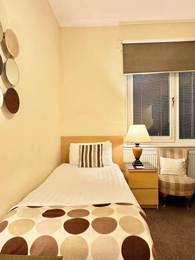 Bedroom 2, The Elbow Room, Fife