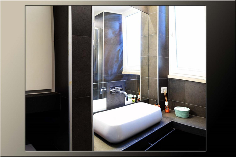 Bathroom, B&B Garbatella-Sotto l'arco del Lotto 28, Roma